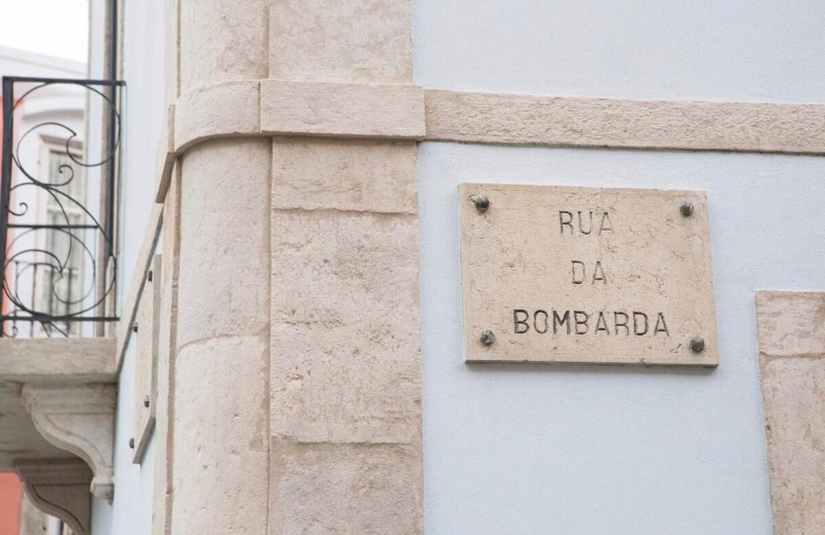 Bright 2 Bedroom With Parking In * Lissabon